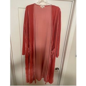 Pink Velvet Duster Cardigan. LuLaRoe Sarah.